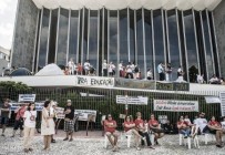 Levante apoia a greve do trabalhadores da educação no Paraná