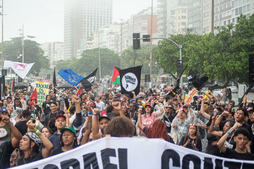 Combater o fascismo, construindo um Brasil popular